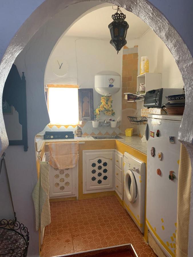 Hathor ,Casa Marroqui Con Dos Terrazas En La Medina Antigua , Ideal Parejas!! Wifi!! Asilah Dış mekan fotoğraf