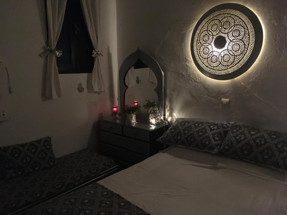 Hathor ,Casa Marroqui Con Dos Terrazas En La Medina Antigua , Ideal Parejas!! Wifi!! Asilah Dış mekan fotoğraf